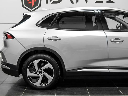Used 2023 VinFast VF 8 Eco AWD/4WD image 8