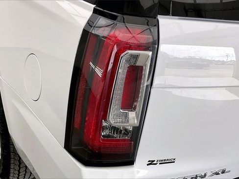 Used 2019 GMC Yukon XL SLT w/ Open Road Package image 27