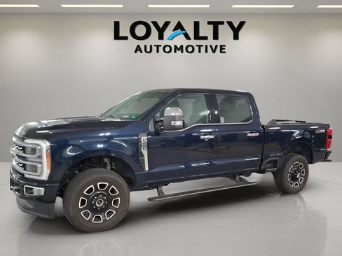 Used 2023 Ford F250 Platinum AWD/4WD image 1