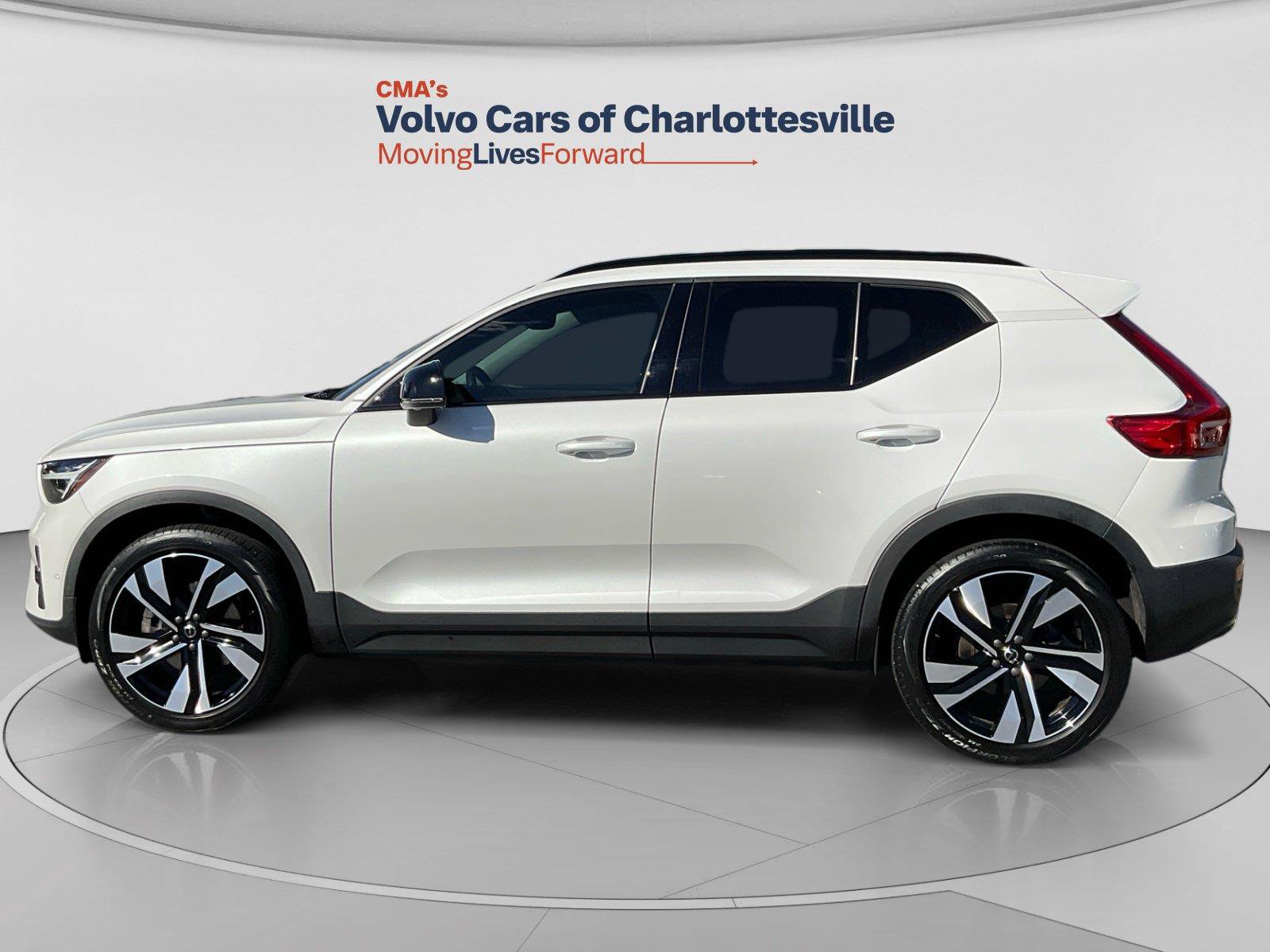 Used 2025 Volvo XC40 B5 Ultra w/ Protection Package Premier AWD/4WD image 2