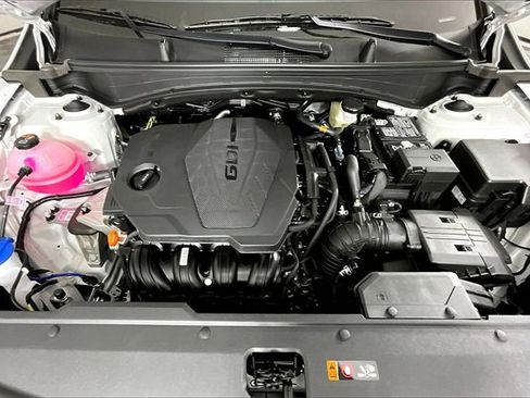 New 2026 Kia Sportage LX image 2