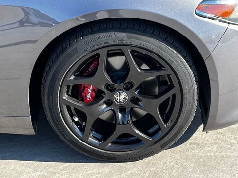 Used 2023 Alfa Romeo Giulia Ti image 6