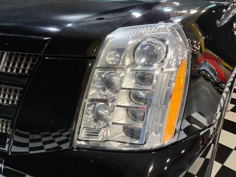 Used 2013 Cadillac Escalade Premium image 51