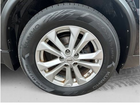 Used 2016 Nissan Rogue SV AWD/4WD image 15