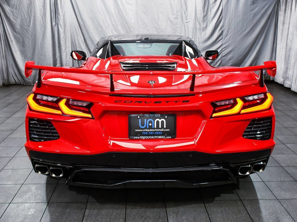 Used 2024 Chevrolet Corvette Stingray Preferred Conv w/ 2LT RWD image 6