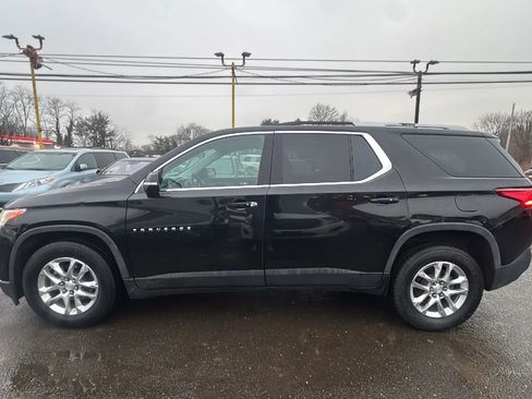 Used 2018 Chevrolet Traverse LT image 8