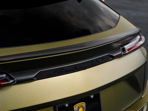 Used 2024 Lamborghini Urus Performante AWD/4WD image 26