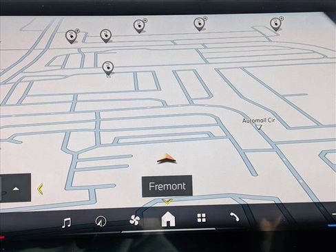 Used 2025 BMW i5 eDrive40i w/ Premium Package image 13