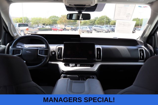 Used 2025 Ford Expedition Max Active AWD/4WD image 12