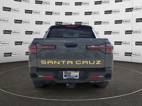 Used 2023 Hyundai Santa Cruz SEL AWD/4WD image 5