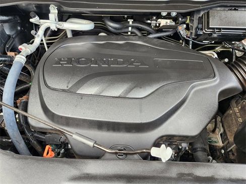Certified 2025 Honda Ridgeline RTL image 9