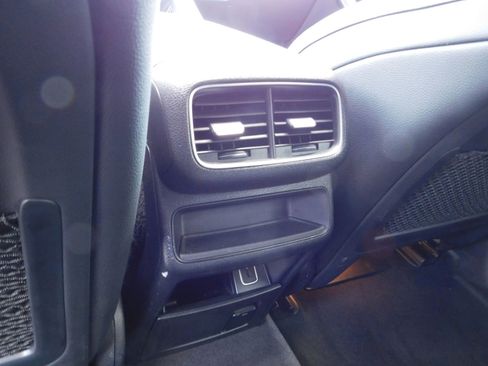 Used 2020 Mercedes-Benz GLE 350 GLE 350 4MATIC Sport Utility 4 w/ Premium Package image 15