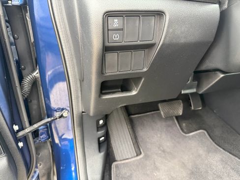 Used 2018 Honda CR-V LX image 15