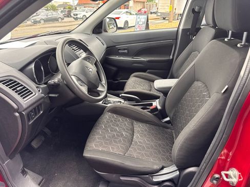 Used 2022 Mitsubishi Outlander Sport ES AWD/4WD image 12