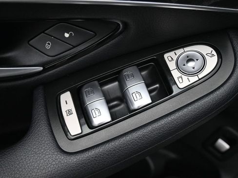 Used 2016 Mercedes-Benz GLC 300 image 3