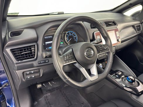 Used 2021 Nissan Leaf SV image 12