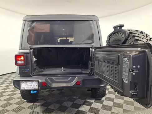 Used 2023 Jeep Wrangler Unlimited w/ Cold Weather Group AWD/4WD image 25