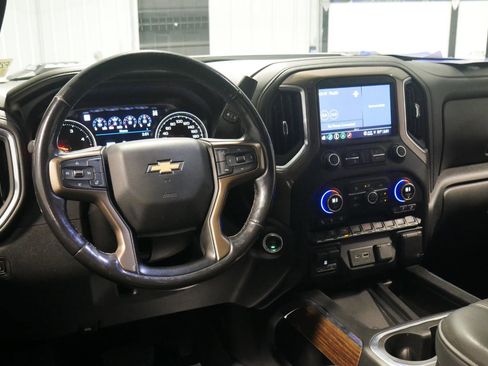 Used 2022 Chevrolet Silverado 2500 High Country image 13