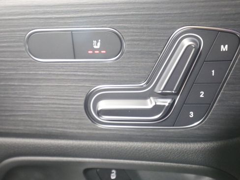 New 2026 Mercedes-Benz GLA 250 image 21