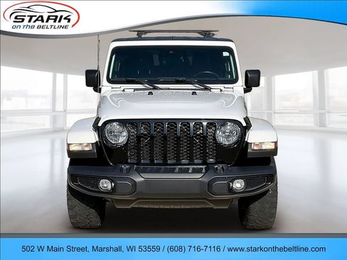 Used 2021 Jeep Gladiator Sport AWD/4WD image 2