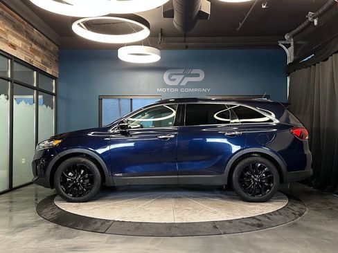 Used 2019 Kia Sorento S image 6