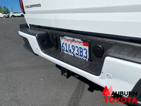 Used 2021 Chevrolet Colorado Z71 w/ Safety Package AWD/4WD image 12