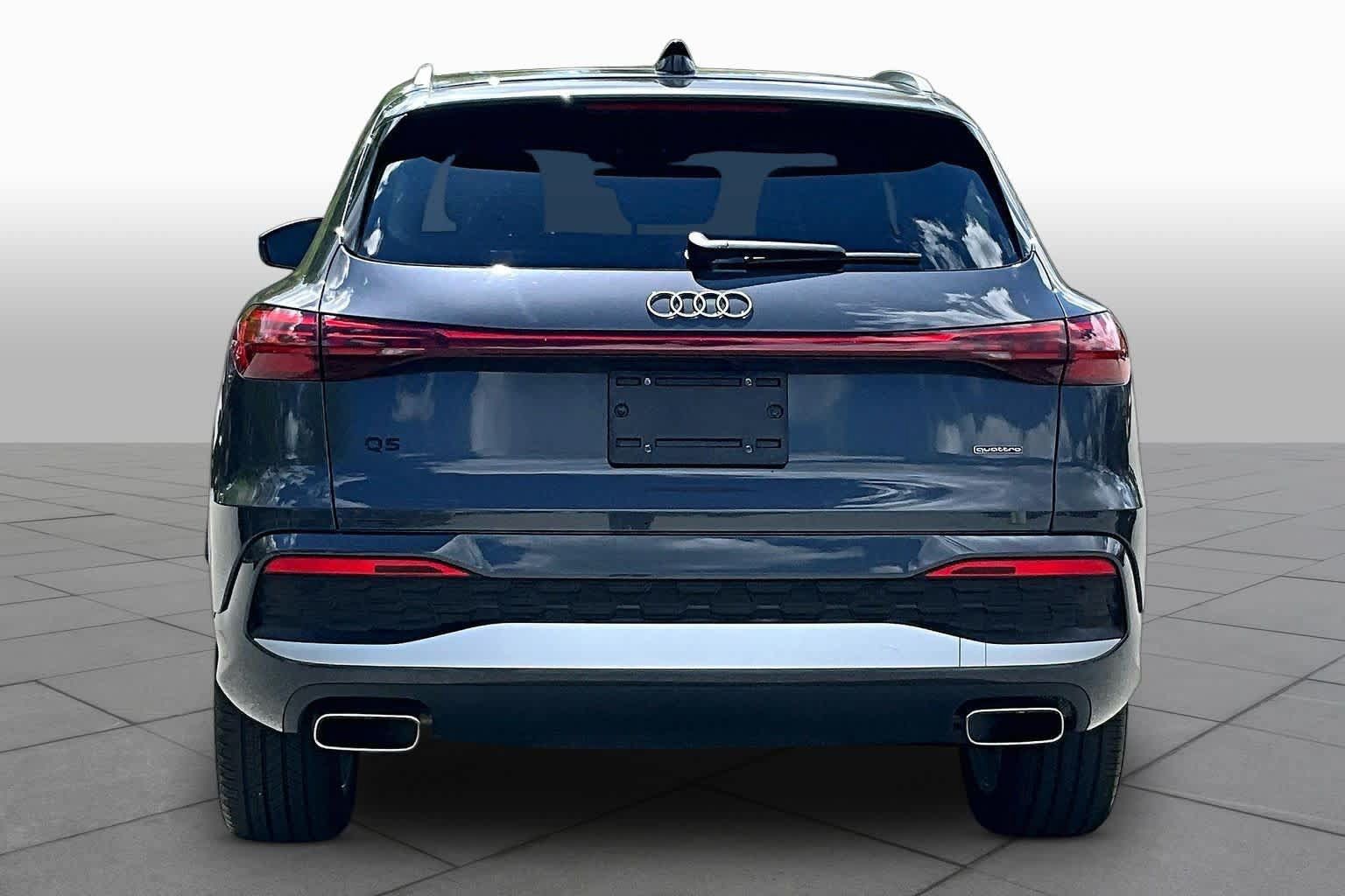 Used 2025 Audi Q5 Premium Plus w/ Premium Plus AWD/4WD image 5