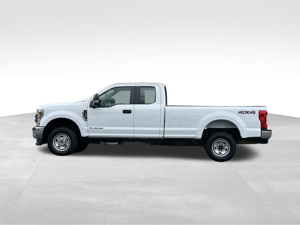 Used 2018 Ford F250 XL w/ Power Equipment Group AWD/4WD image 9