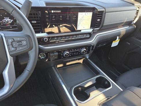 New 2025 GMC Sierra 2500 SLT w/ SLT Premium Package image 39