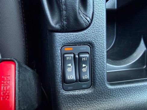 Used 2017 Subaru Crosstrek 2.0i Premium w/ Moonroof Package AWD/4WD image 10