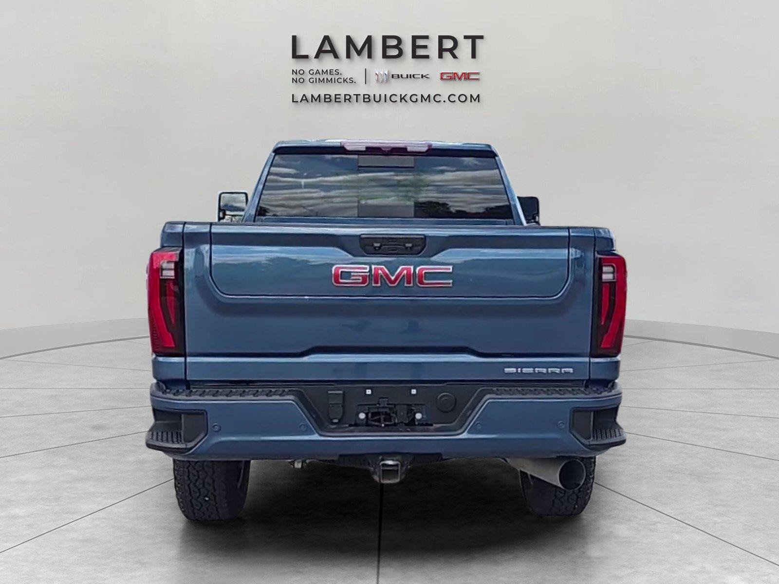 Used 2024 GMC Sierra 2500 Denali AWD/4WD image 4
