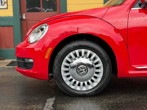 Used 2013 Volkswagen Beetle 2.5 FWD image 35