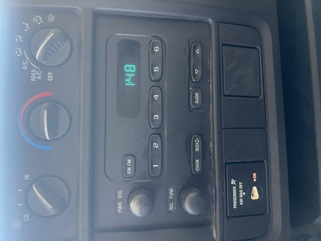 Used 2006 GMC Savana 2500 Passenger RWD image 15