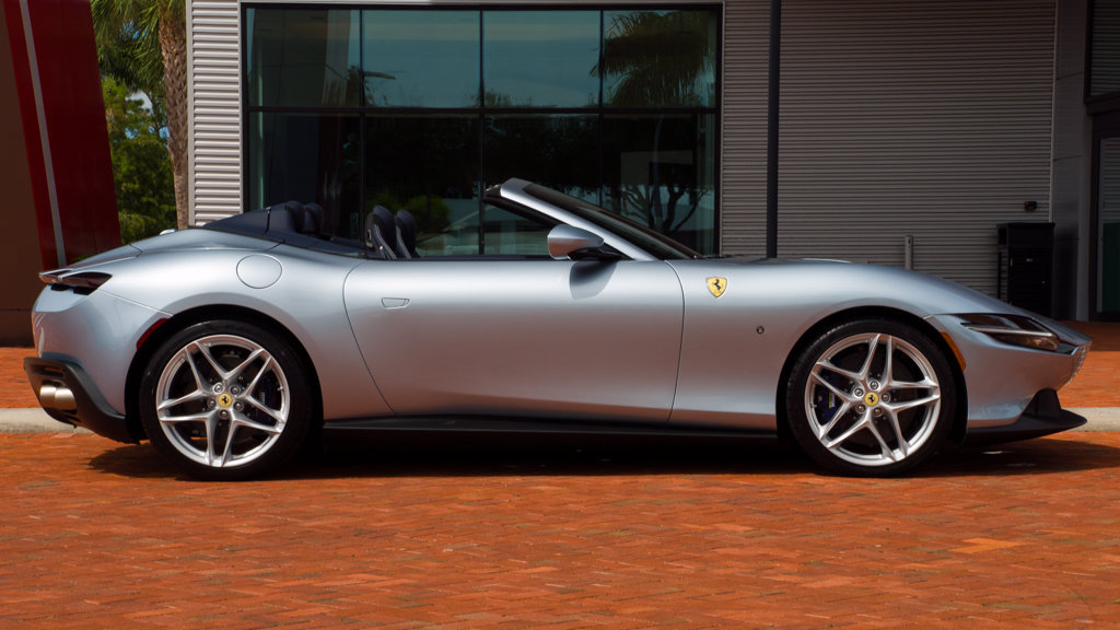 Certified 2026 Ferrari Roma Spider RWD image 10