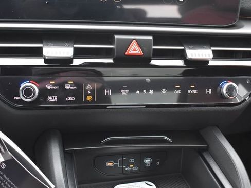 New 2026 Kia Sportage SX Prestige AWD/4WD image 34