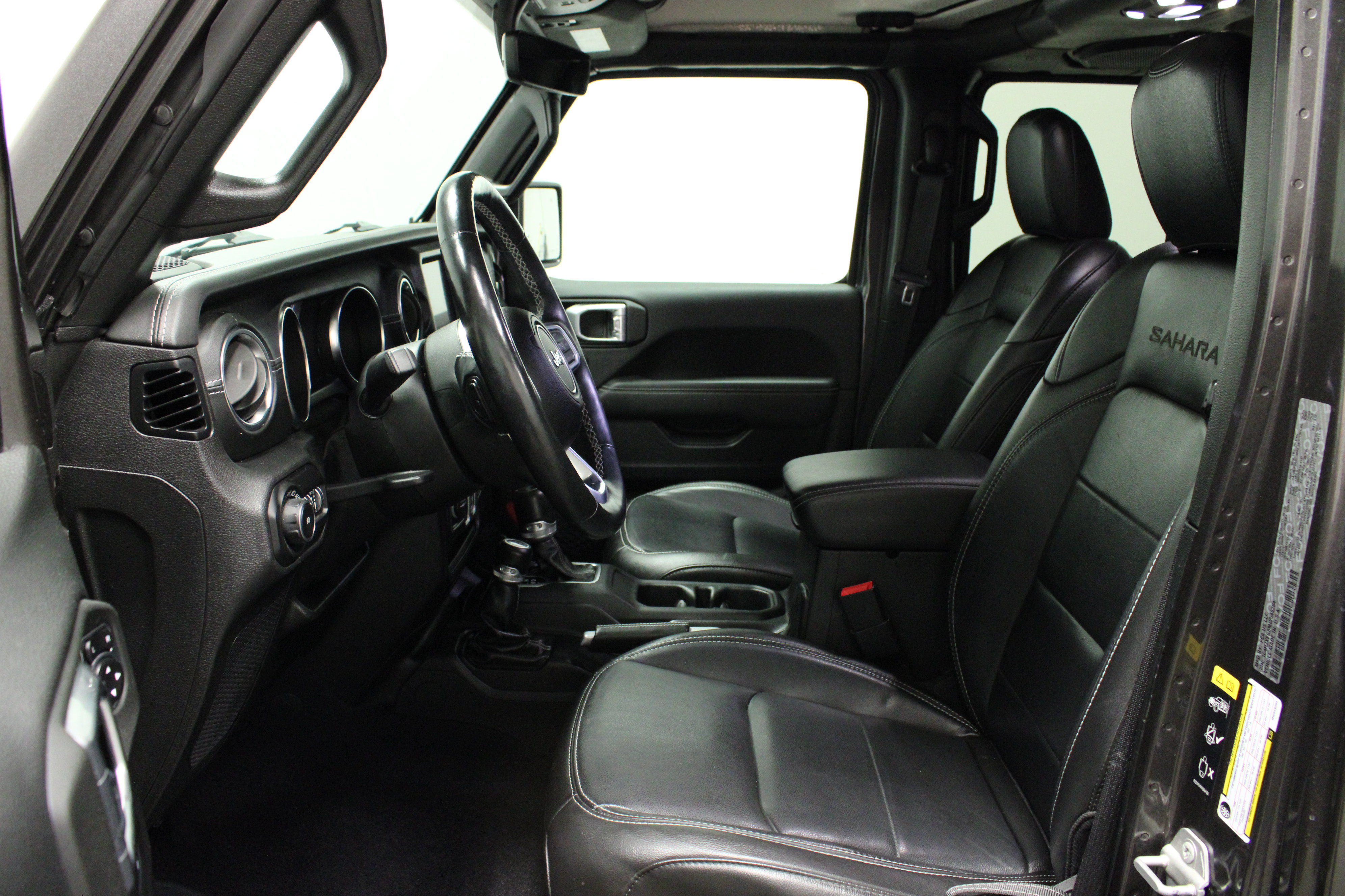 Used 2021 Jeep Wrangler Unlimited Sahara AWD/4WD image 15