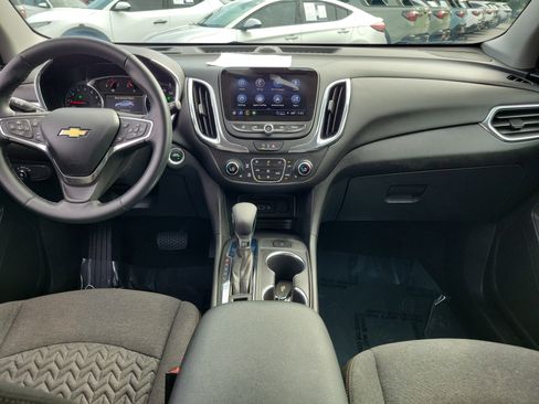 Used 2024 Chevrolet Equinox LT image 9