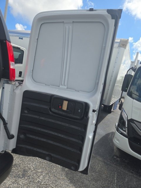 Used 2025 Chevrolet Express 2500 w/ Driver Convenience Package RWD image 16