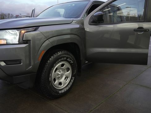 Used 2022 Nissan Frontier S w/ Technology Package image 37