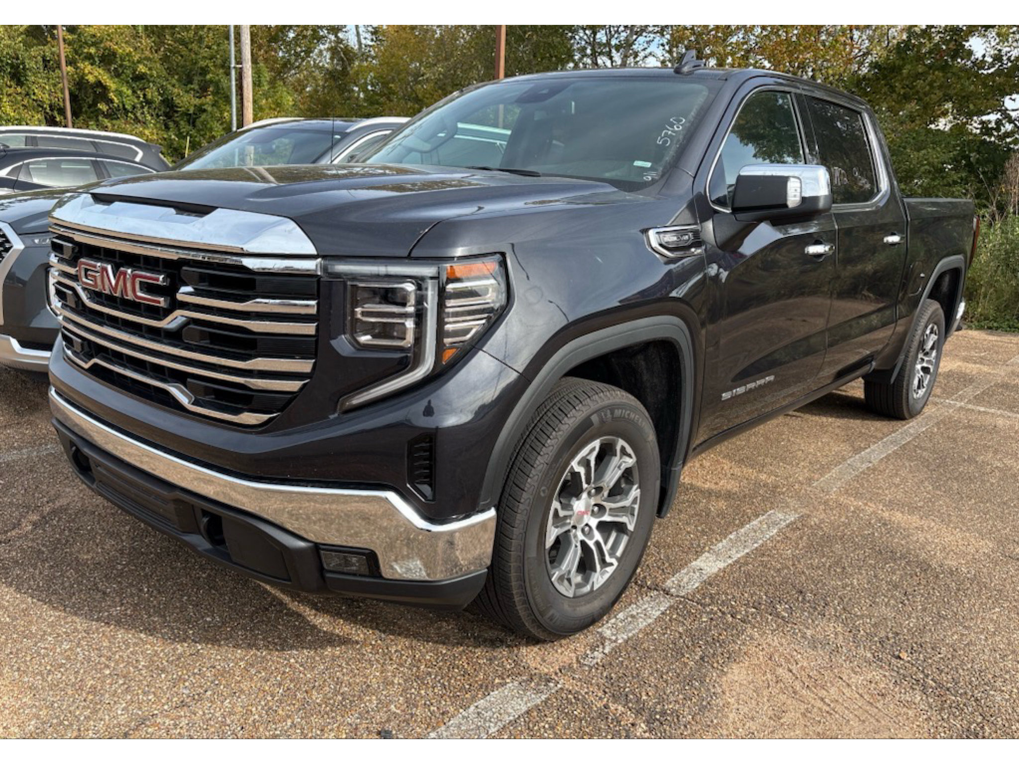 Used 2026 GMC Sierra 1500 SLT RWD image 1