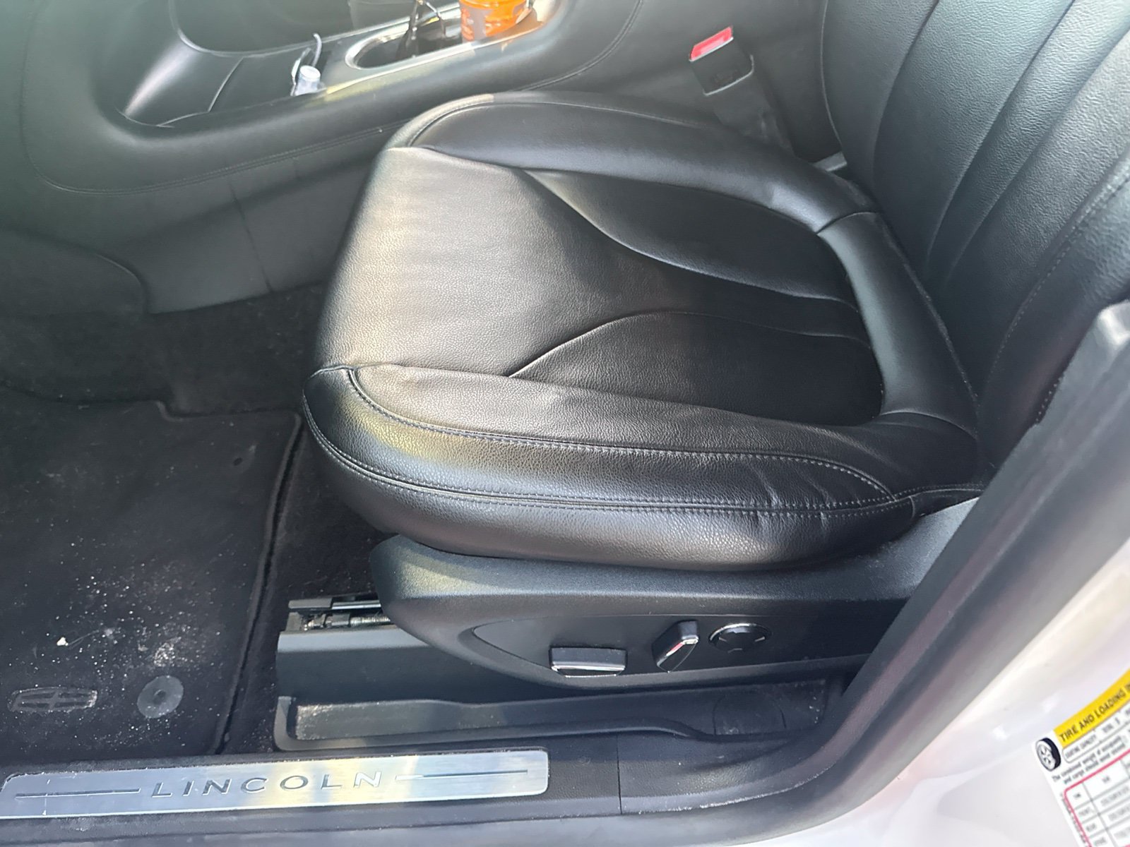 Used 2018 Lincoln MKC Premiere FWD image 8