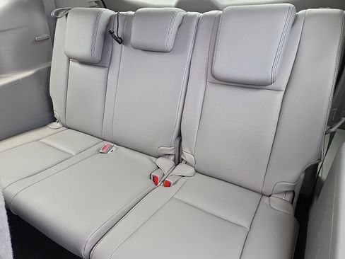 Used 2016 Toyota Highlander XLE AWD/4WD image 10