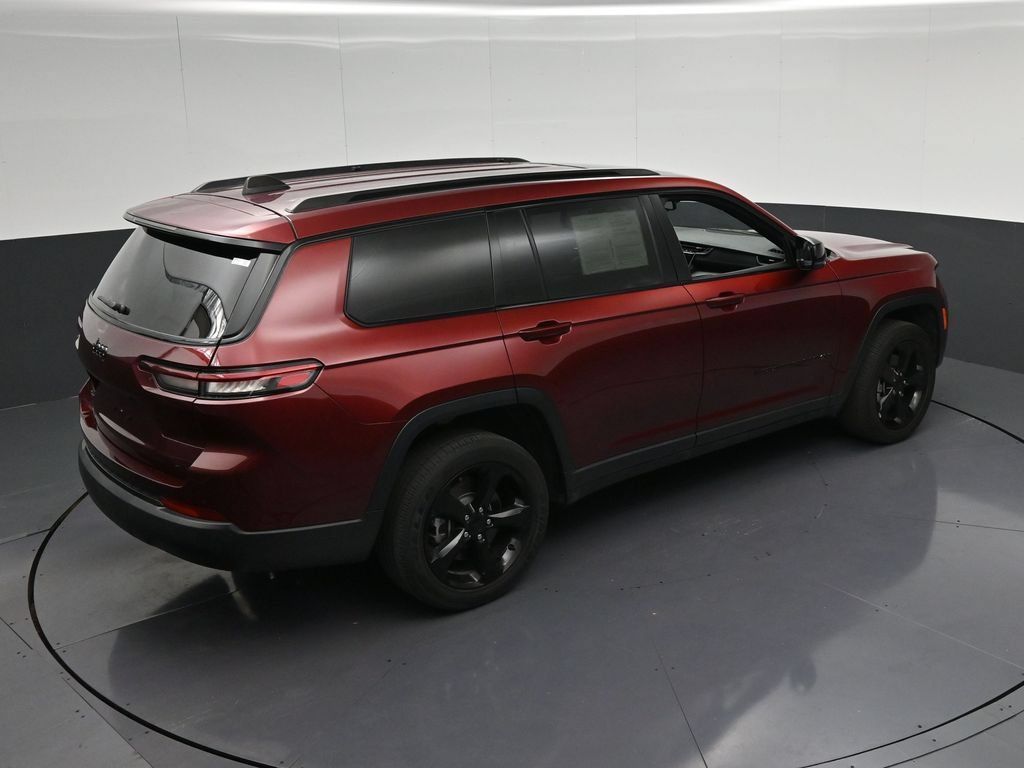 Used 2023 Jeep Grand Cherokee L Laredo AWD/4WD image 19