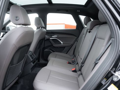New 2025 Audi Q5 Premium image 24