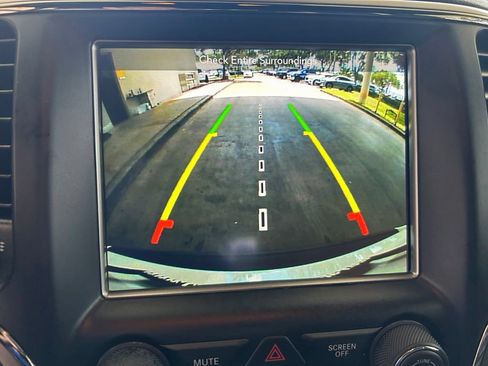 Used 2018 Jeep Grand Cherokee High Altitude RWD image 10