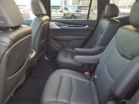 Certified 2023 Cadillac XT6 Premium Luxury w/ Technology Package image 7