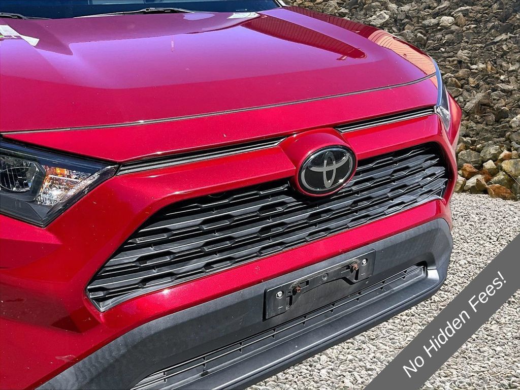 Used 2019 Toyota RAV4 LE w/ All Weather Liner Package AWD/4WD image 25
