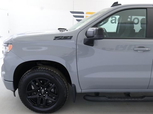 Used 2025 Chevrolet Silverado 1500 RST image 4
