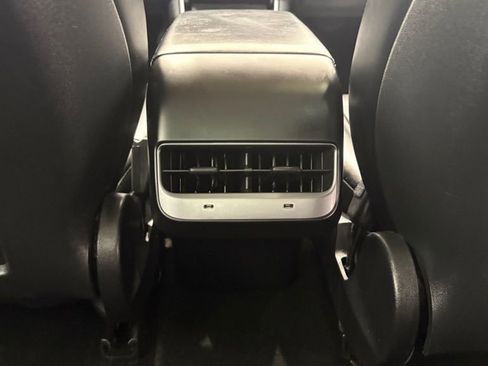 Used 2020 Tesla Model 3 Standard Range Plus image 26