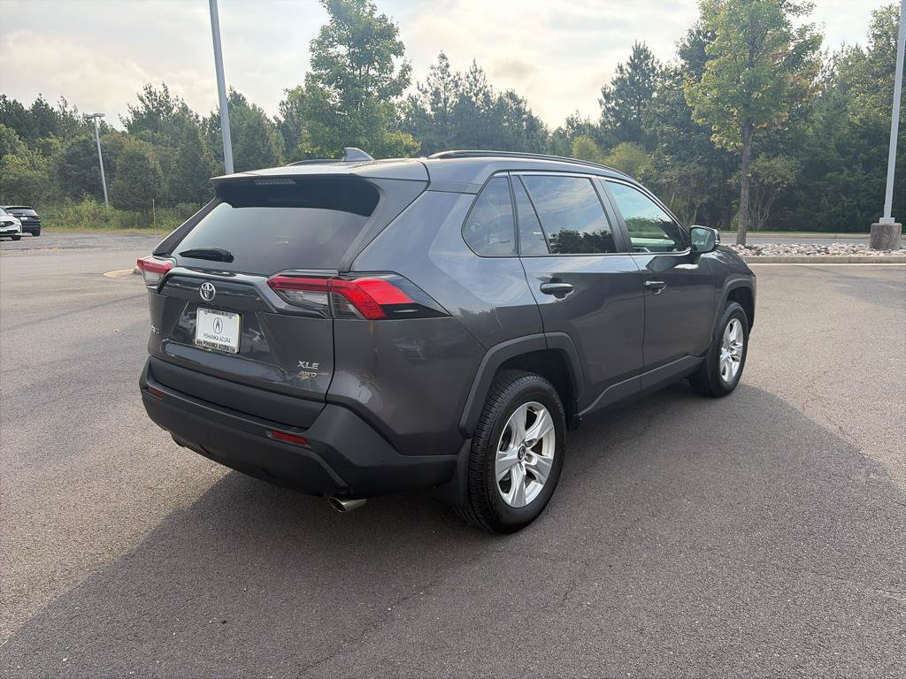 Used 2021 Toyota RAV4 XLE AWD/4WD image 7
